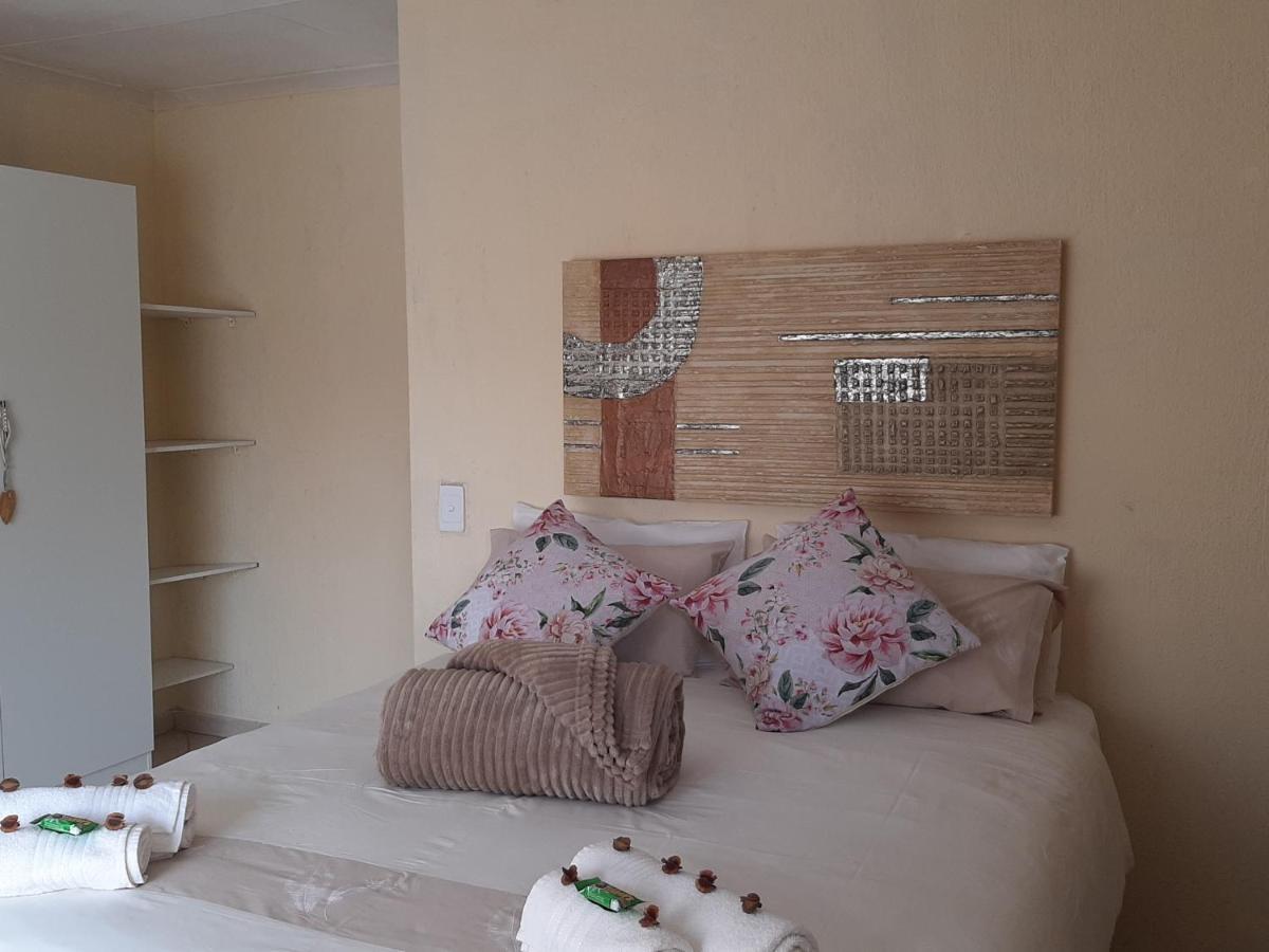 Aloes Bush Stay Hoedspruit Exterior foto